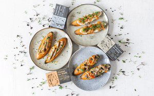 Tartines aux filets de thon, ventrèche et joues de morue - enboite.ch