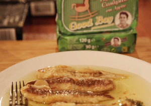 Filets de chinchards à l'huile d'olive, persil et ail